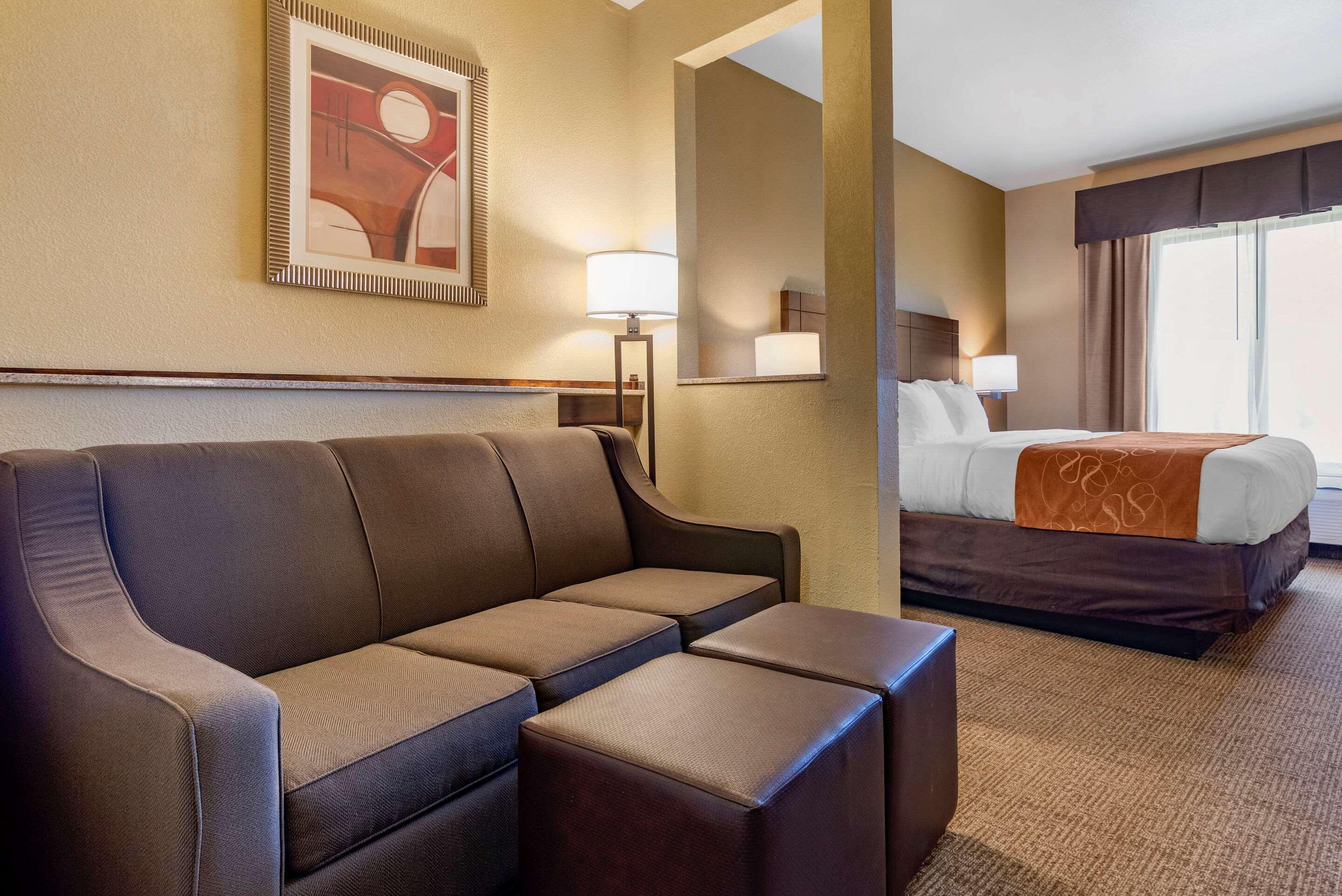 Comfort Suites Airport South Montgomery Exteriér fotografie