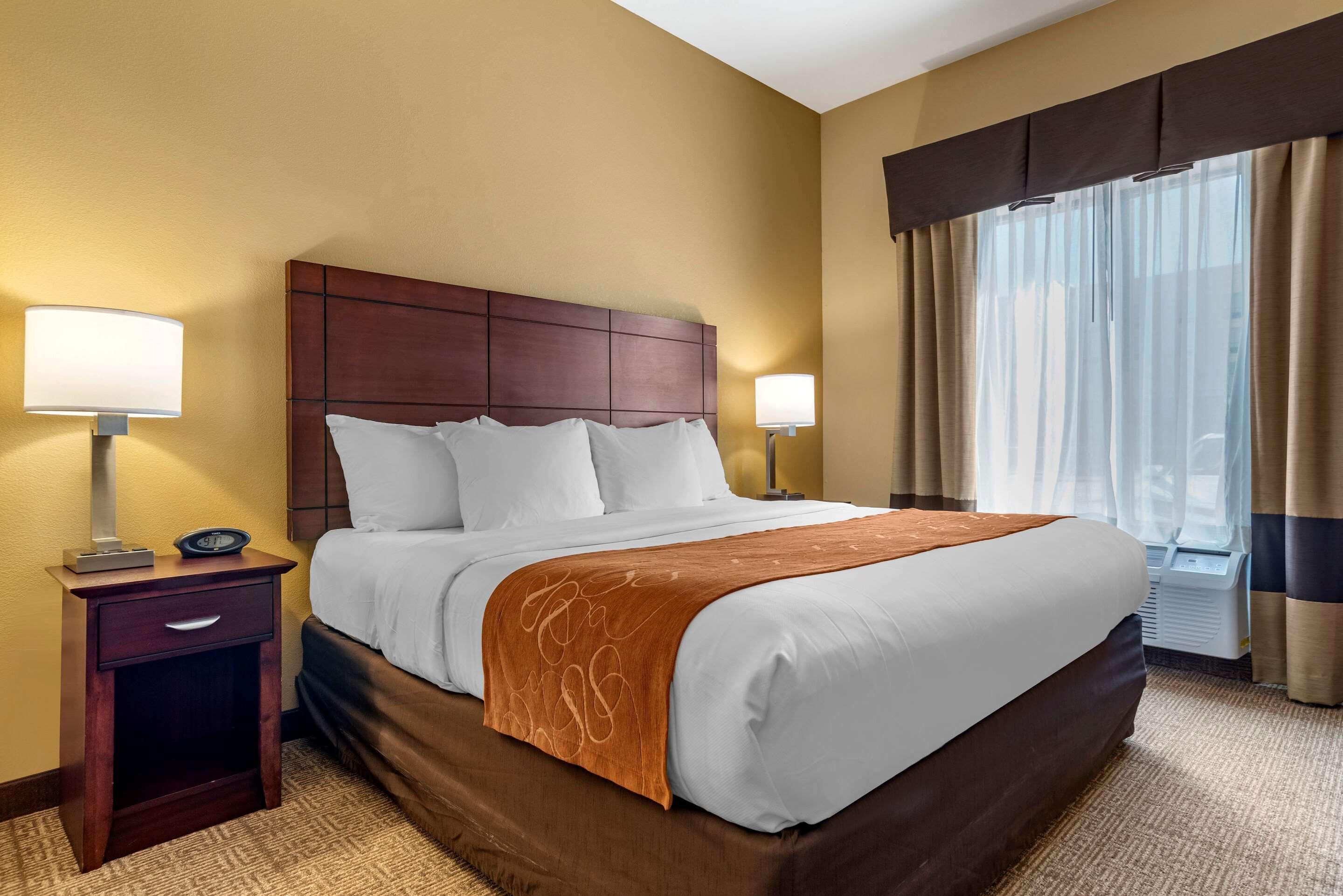Comfort Suites Airport South Montgomery Exteriér fotografie