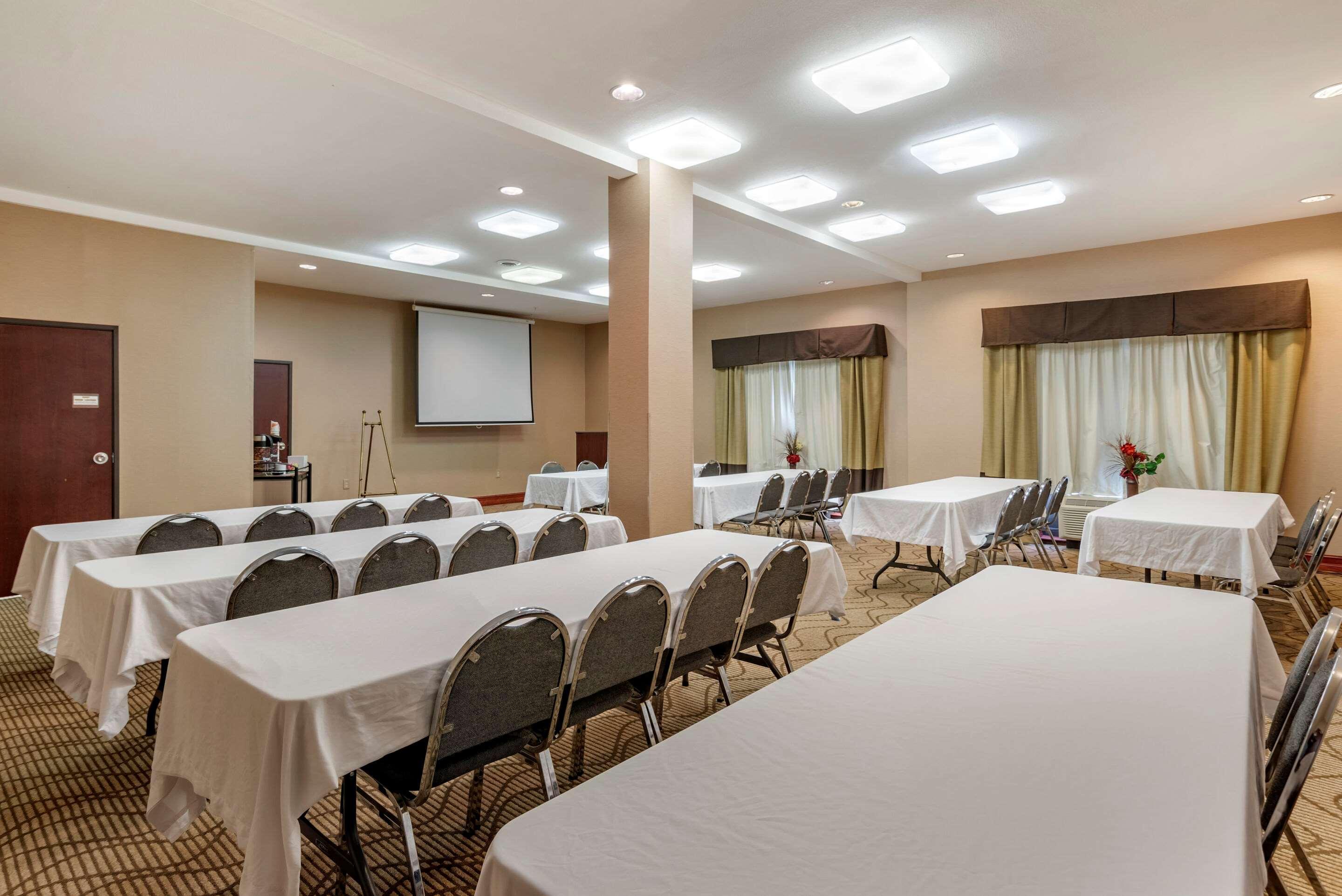 Comfort Suites Airport South Montgomery Exteriér fotografie