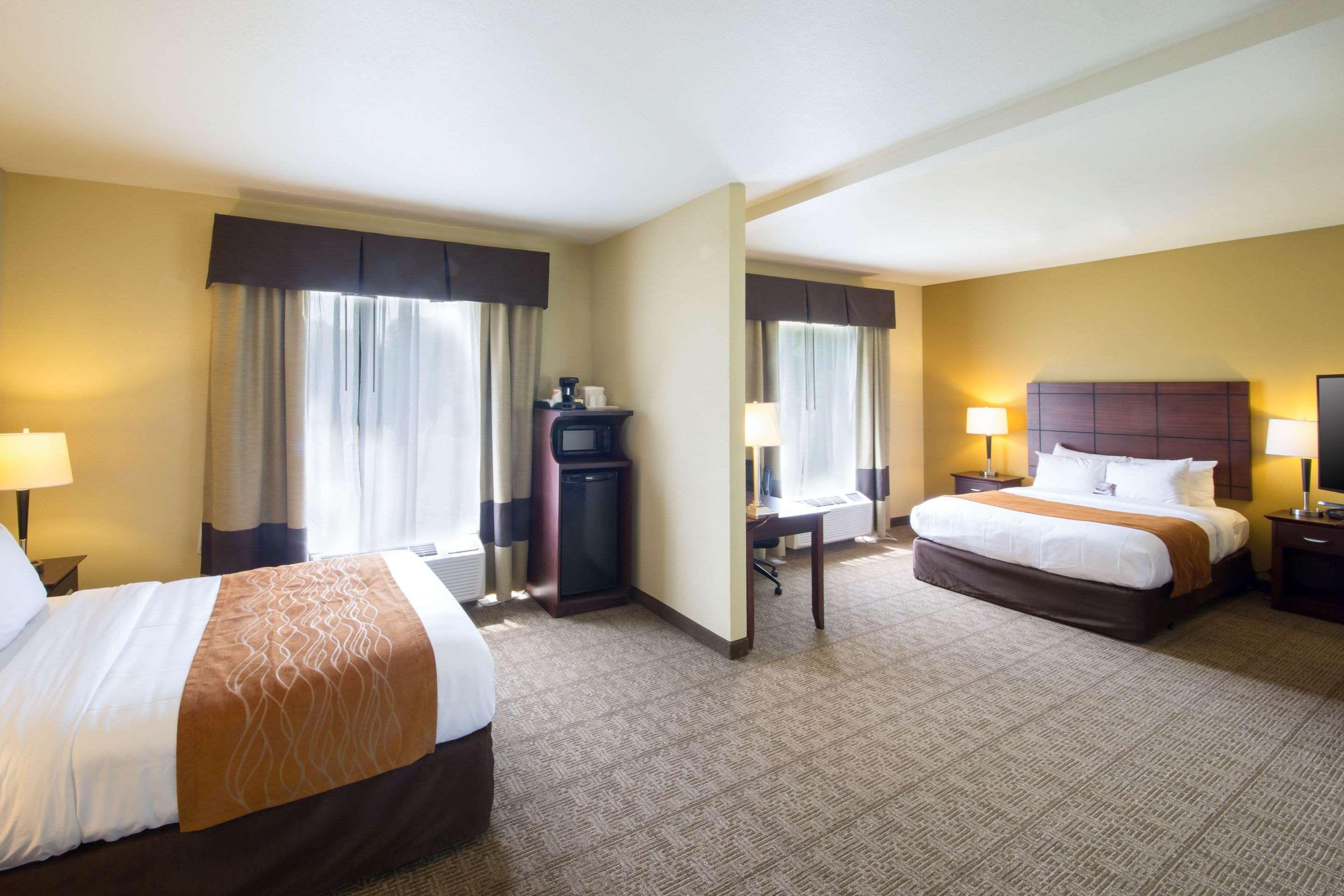 Comfort Suites Airport South Montgomery Exteriér fotografie